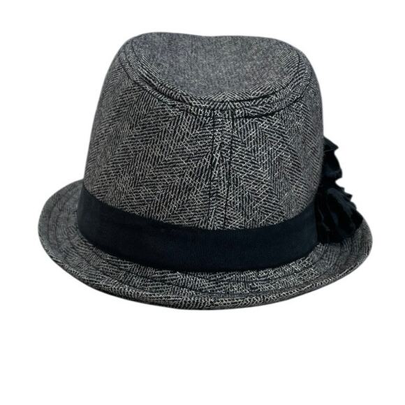 H&M Tweed Hat with Black Floral Band - Picture 3 of 6
